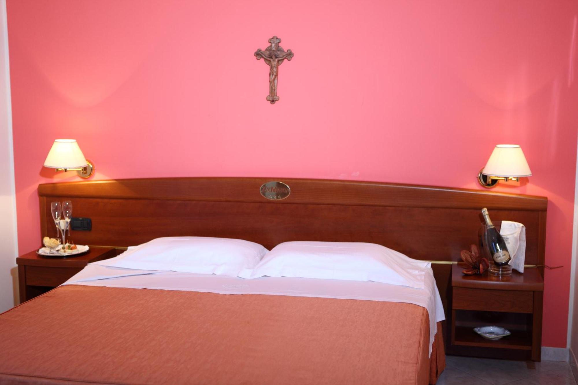Hotel Za Maria Santo Stefano di Camastra Ruang foto