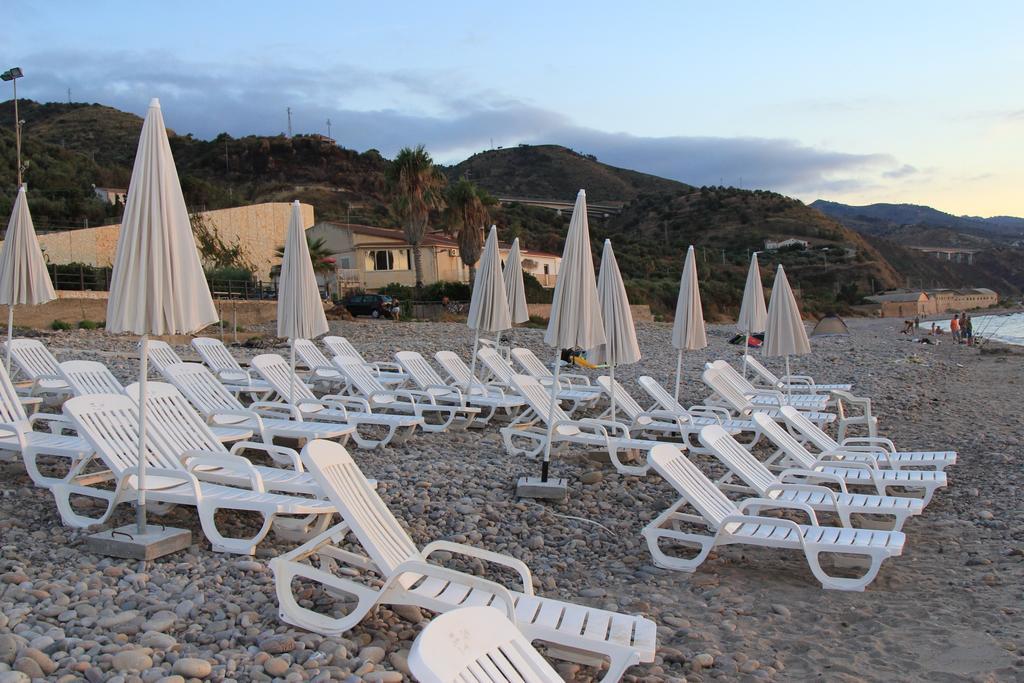 Hotel Za Maria Santo Stefano di Camastra Bagian luar foto